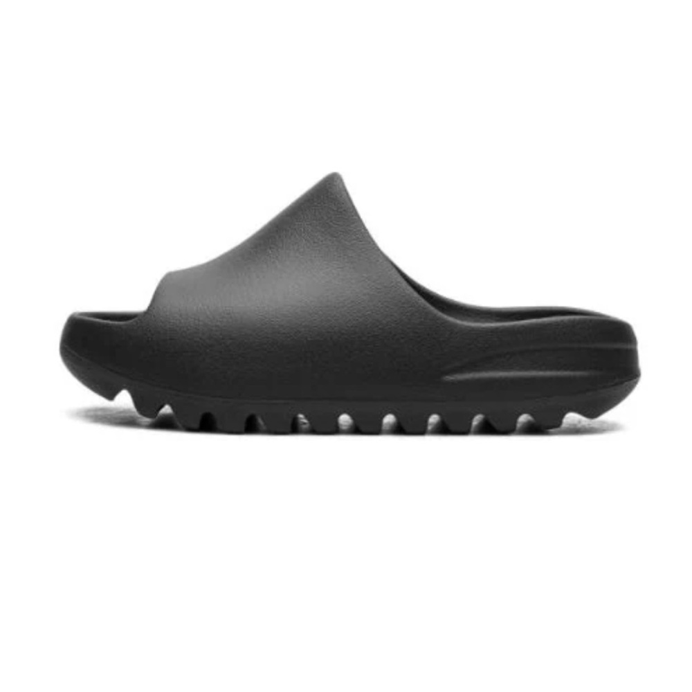 Kids Yeezy Slides. - Picture 5 of 6